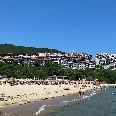 Horizon 31 'б' Apartment